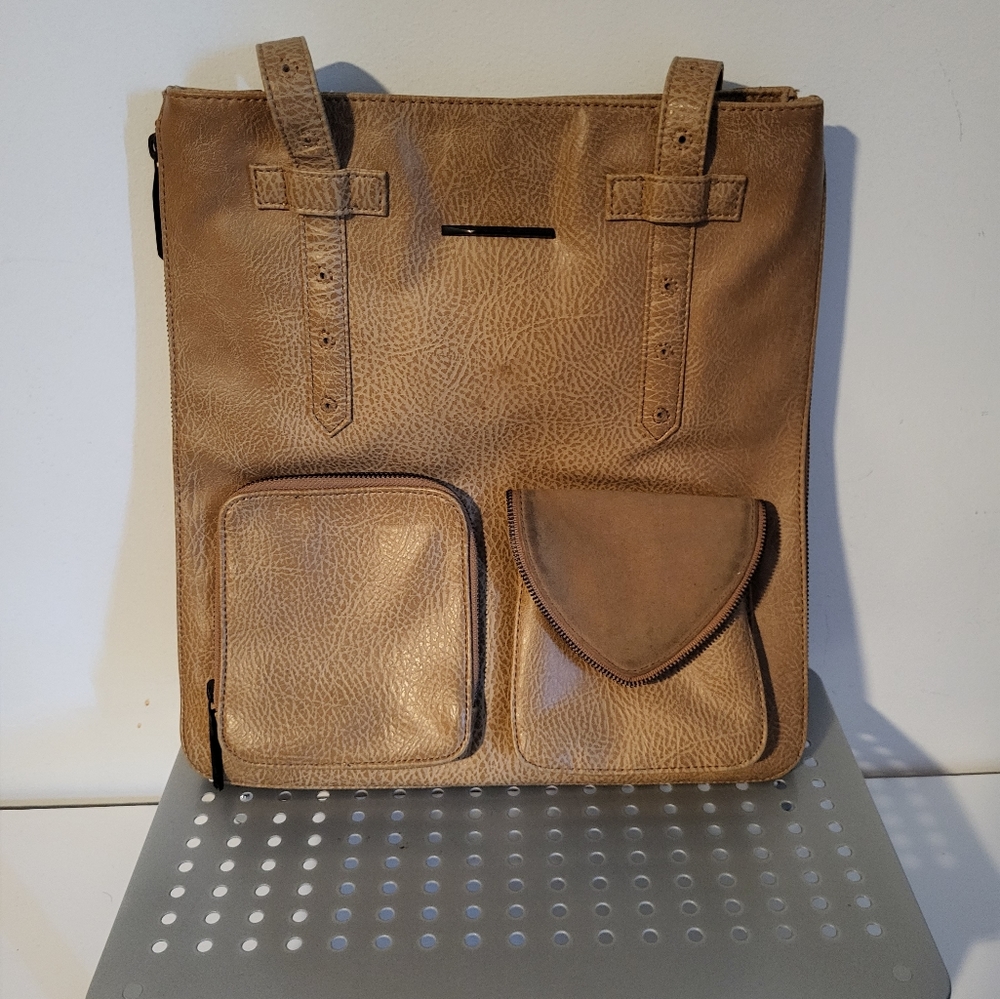 MATT & NAT like new, clean tote. Colour is Tan/light brown